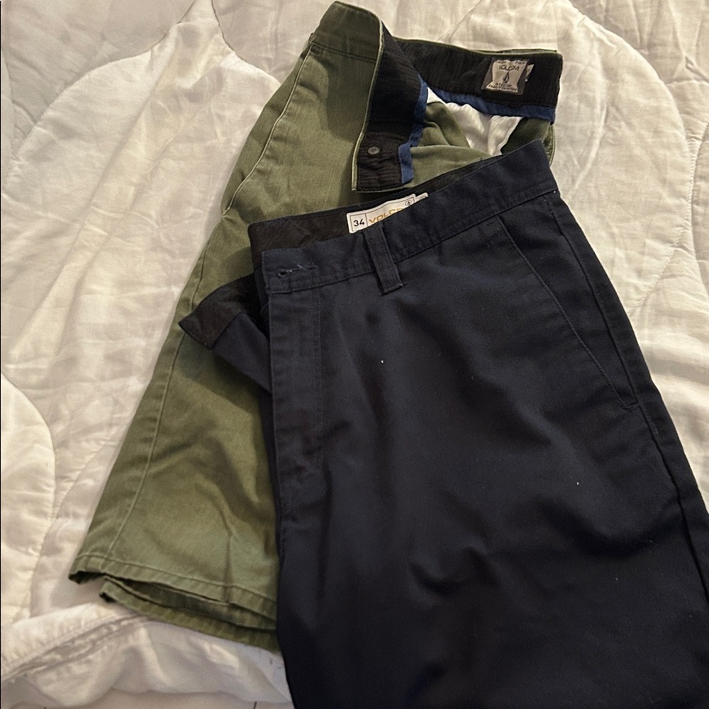 3Pairs!! Volcom men’s shorts size 34